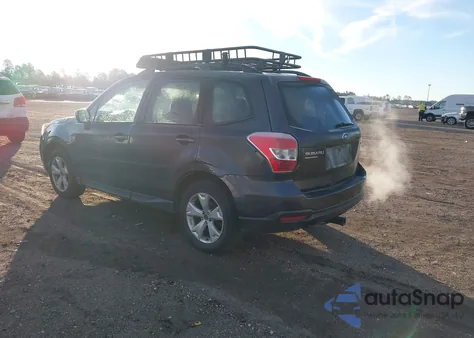 2015 Subaru Forester 2.5I Premium z USA, uszkodzony, nr VIN JF2SJADC5FH577358